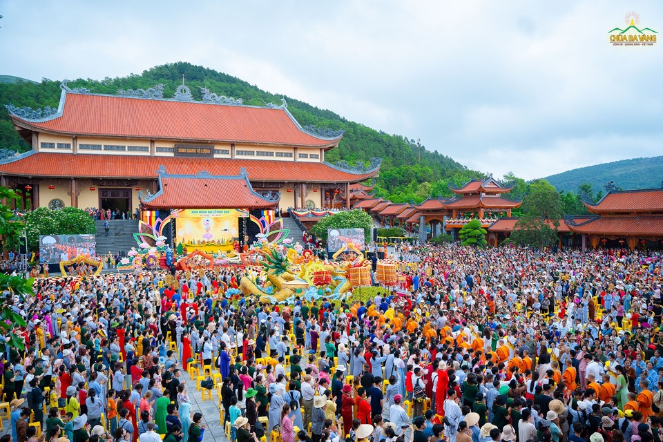 Đại lễ Phật đản chùa Ba Vàng 2024 (Phật lịch 2568)