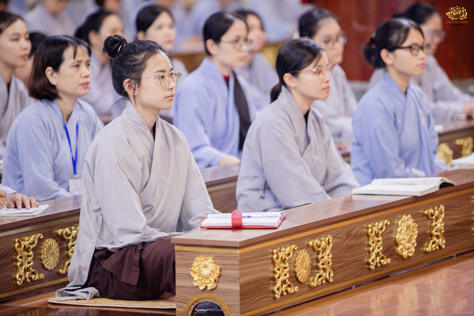 Chúng ta giác ngộ thì các chúng hữu duyên trong cõi tâm linh cũng giác ngộ
