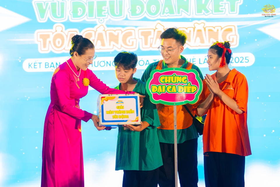 Chúc mừng chúng Đại Ca Diếp đã đạt giải màn trình diễn sôi động!