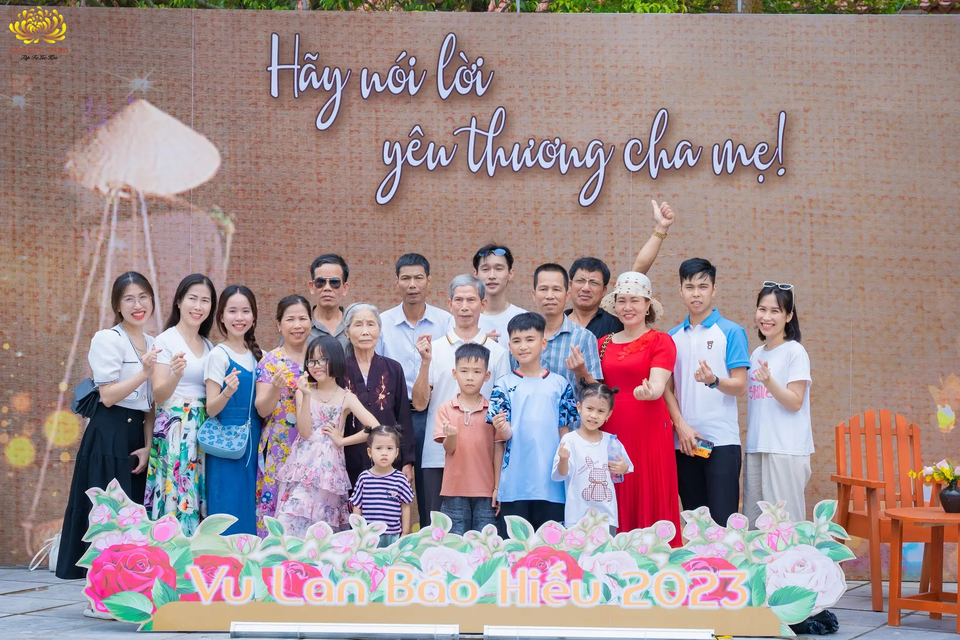 Cả nhà mình cùng check in nào!