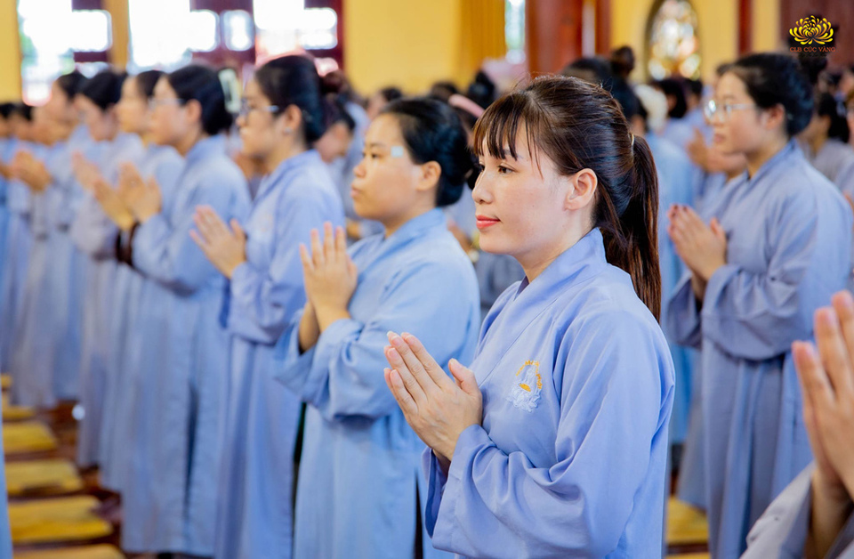 Giác ngộ, nhận biết và phát nguyện không tái phạm tội lỗi cũ giúp chuyển hóa nghiệp  