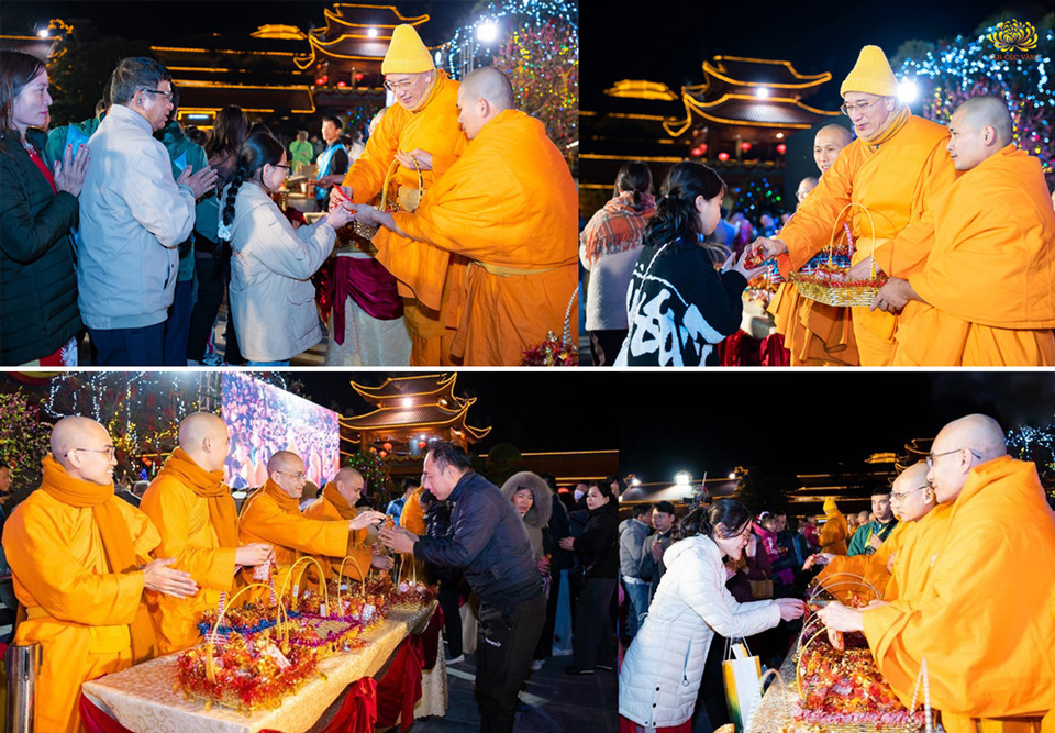 Nhà chùa tặng muối gạo vào đầu năm hàm ý cầu chúc mọi người có một năm mới đầy đủ, cuộc sống được bảo đảm