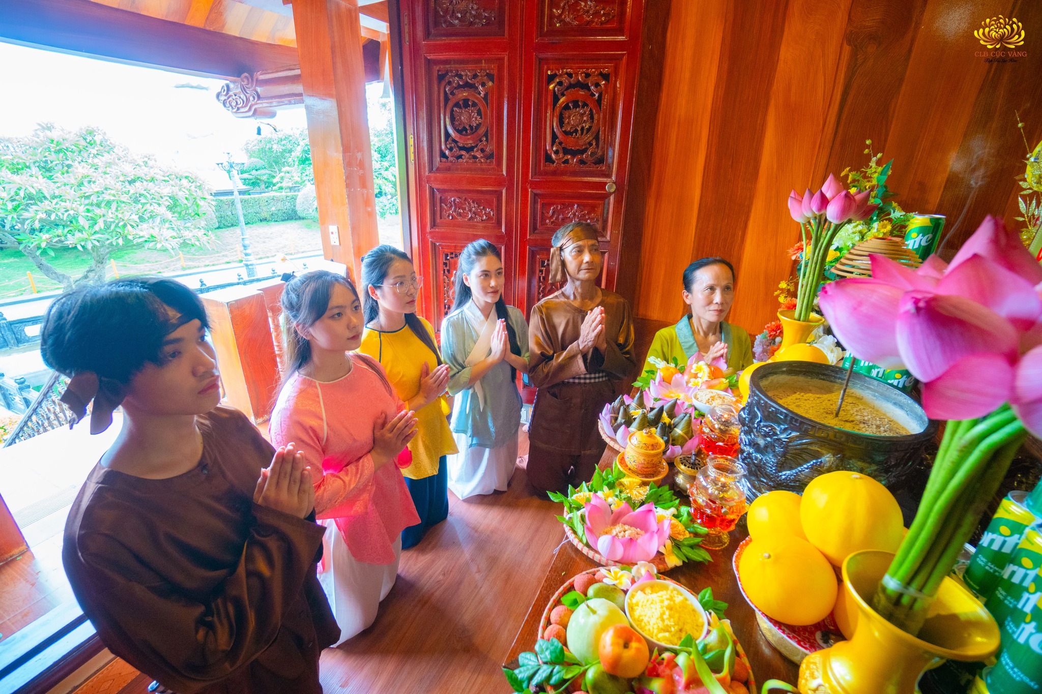Cúng Tết Đoan Ngọ - Phật tử gìn giữ nét đẹp văn hóa truyền thống của dân tộc