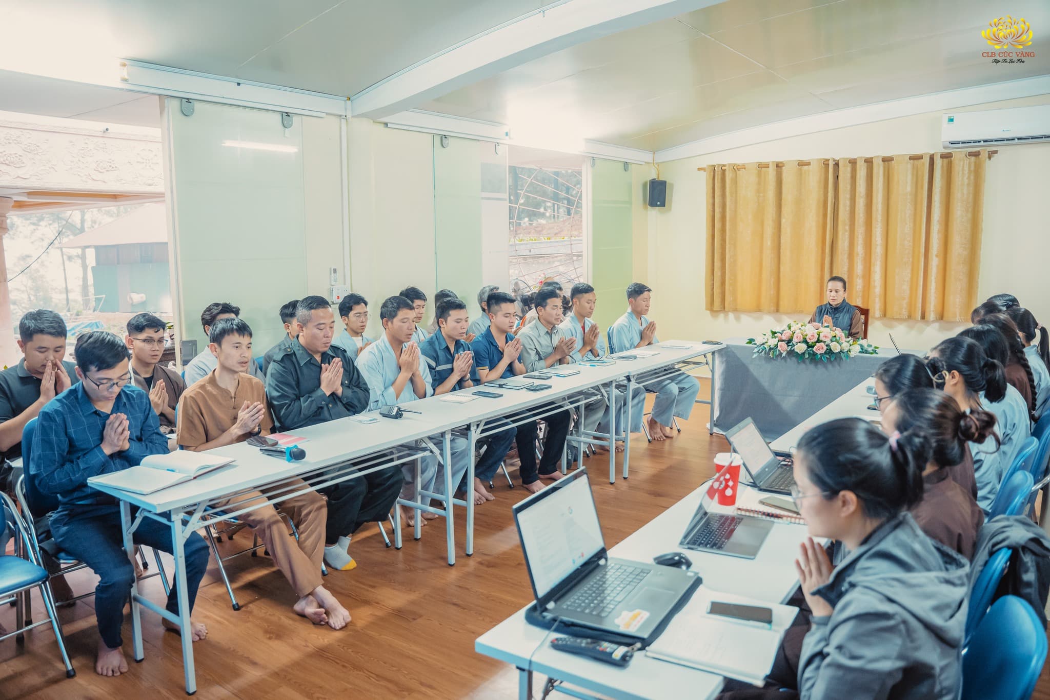Để đảm bảo cho việc tổ chức các chương trình trong Đại lễ, Cô Phạm Thị Yến đã có buổi họp bàn với các ban liên quan trong khâu tổ chức