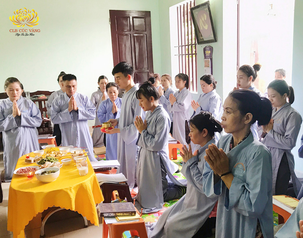 Đạo tràng Trúc Hải An Dương và CLB Trúc Hưng trợ duyên lễ khai đàn cầu an cho gia đình Phật tử