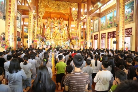 Hình ảnh tại buổi lễ Quy y Tam bảo tại chùa Ba Vàng cho các em khóa sinh Khóa tu mùa hè