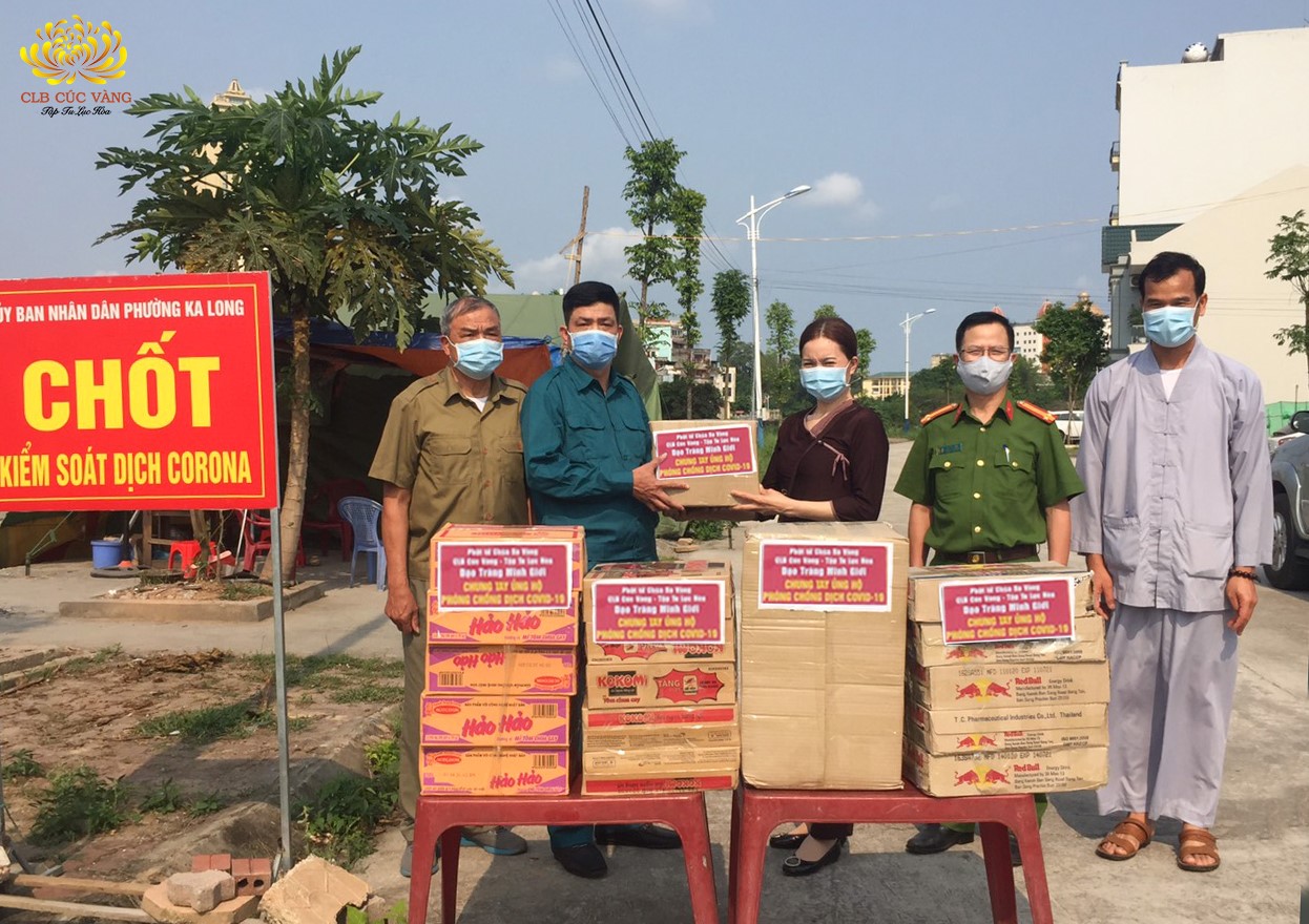 Đạo tràng Minh Giới - Quảng Ninh chung tay ủng hộ phòng chống COVID-19