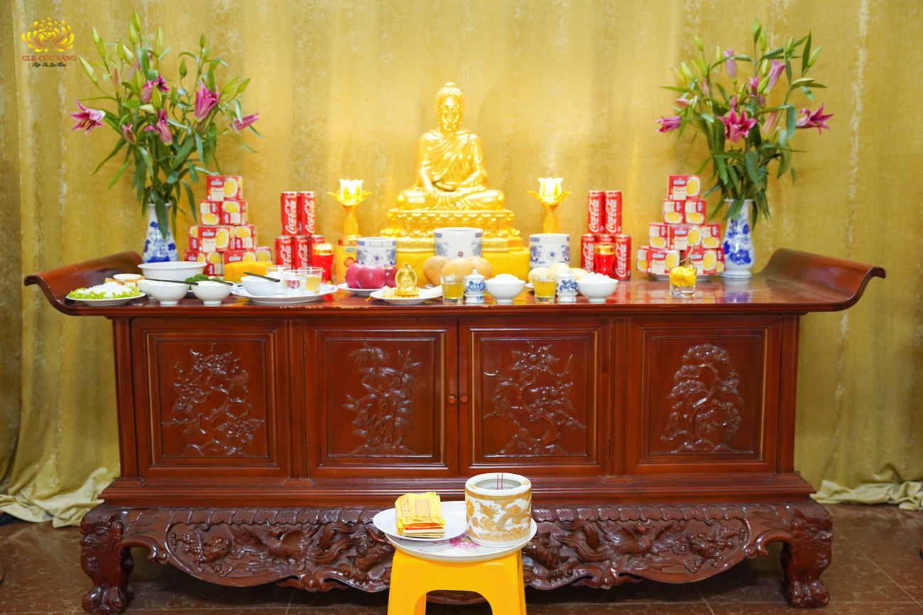 Cách sắp đặt bàn thờ trước khi vào khóa lễ trực tuyến an vị lô hương, tượng Phật/khánh treo xe, giải bùa chú nơi thờ tà kiến